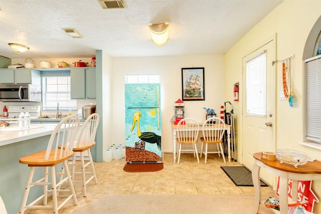 211 Pompano Ln, House other with 4 bedrooms, 3 bathrooms and null parking in Surfside Beach TX | Image 22