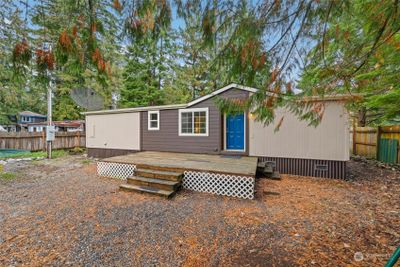 8388 Holly Lane, House other with 2 bedrooms, 2 bathrooms and null parking in Maple Falls WA | Image 1