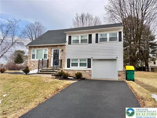 1114 Whitehall Ave, EASTON, PA, 18045-5619 | Card Image