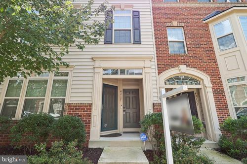 42127 Piebald Sq, ALDIE, VA, 20105-5847 | Card Image