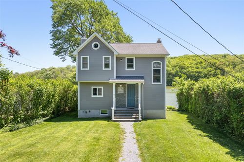 49 Lakeside Rd, Mahopac, NY, 10541-3128 | Card Image