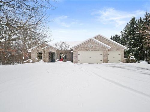 2244 19 Mile Rd, Kent City, MI, 49330-9733 | Card Image