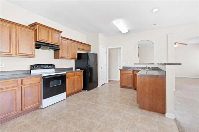 6742 Grand Hickory Dr, House other with 4 bedrooms, 3 bathrooms and null parking in Braselton GA | Image 7