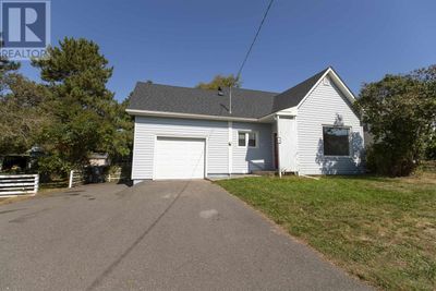 26 Manion St, Home with 3 bedrooms, 1 bathrooms and null parking in Thunder Bay ON | Image 1