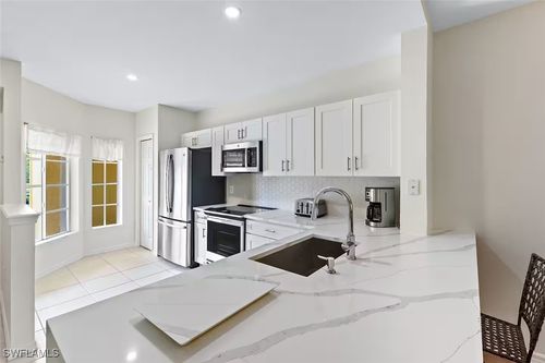 unit-204-9185 Celeste Dr, NAPLES, FL, 34113-3091 | Card Image