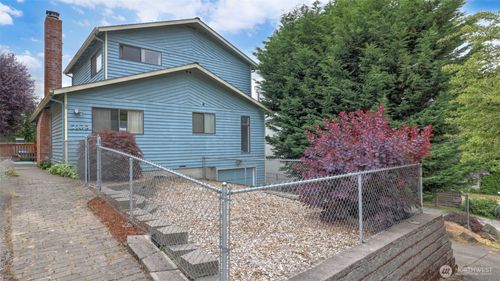 5109 S Myrtle St, Seattle, WA, 98118-3443 | Card Image