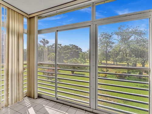apt-305-625 Oaks Dr, Pompano Beach, FL, 33069-3770 | Card Image
