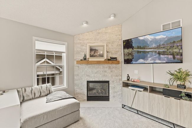 7371 Devin Ln, Townhouse with 3 bedrooms, 3 bathrooms and null parking in Shakopee MN | Image 9