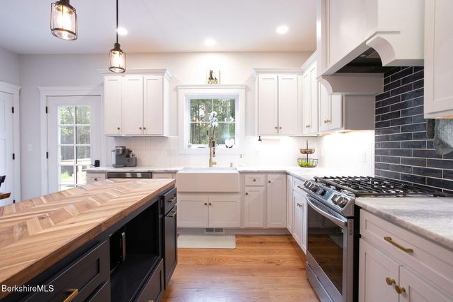 10 Terra Ferma Dr, House other with 3 bedrooms, 3 bathrooms and null parking in Egremont MA | Image 6