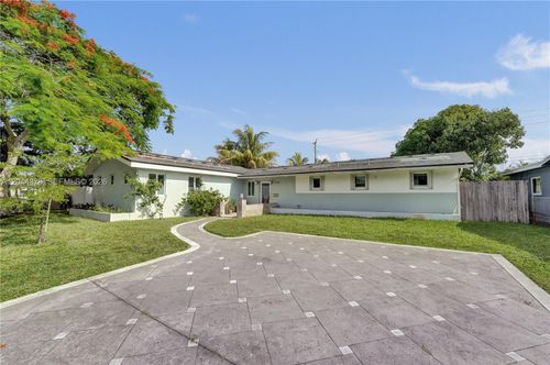 4311 Hayes St, Hollywood, FL, 33021-5363 | Card Image