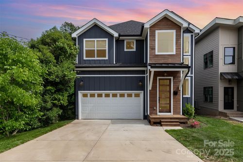 933 Tennyson Dr, Charlotte, NC, 28208-2847 | Card Image