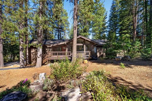 12479 Pine Forest Rd, Truckee, CA, 96161-2641 | Card Image