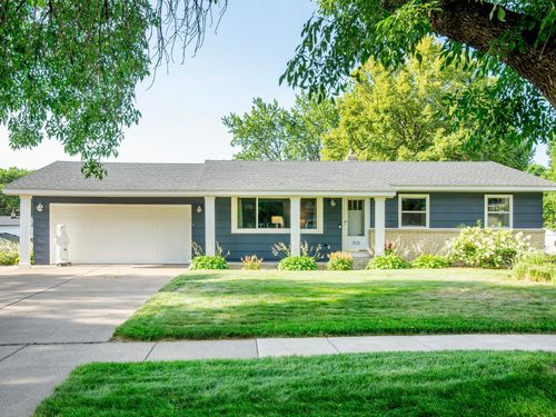 2628 Cedar Ave, White Bear Lake, MN, 55110-4567 | Card Image