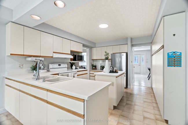 132 Samac Trail, House other with 5 bedrooms, 3 bathrooms and 2 parking in Oshawa ON | Image 14