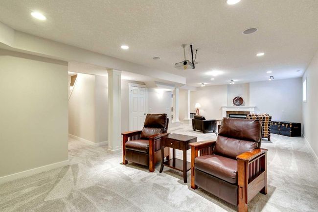 131 Patterson Drive Sw, House other with 5 bedrooms, 4 bathrooms and 4 parking in Calgary AB | Image 46