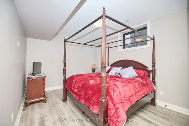 1174 Spears Rd, House other with 5 bedrooms, 3 bathrooms and 4 parking in Fort Erie ON | Image 31