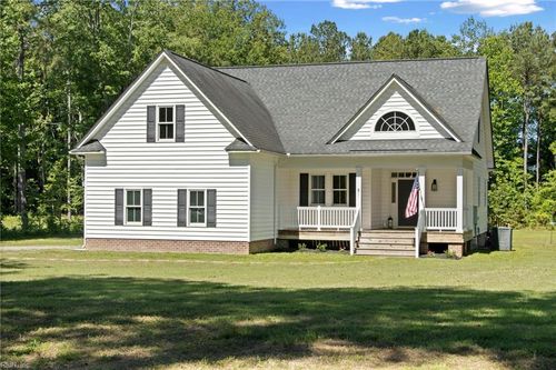 81 Hartfield Grn, Hartfield, VA, 23071-3175 | Card Image
