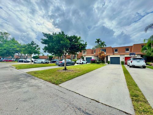 1415-1415 Sw 110th Way, Davie, FL, 33324-7185 | Card Image