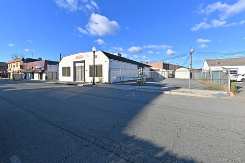 3 Suffern Pl, Suffern, NY, 10901-5505 | Card Image