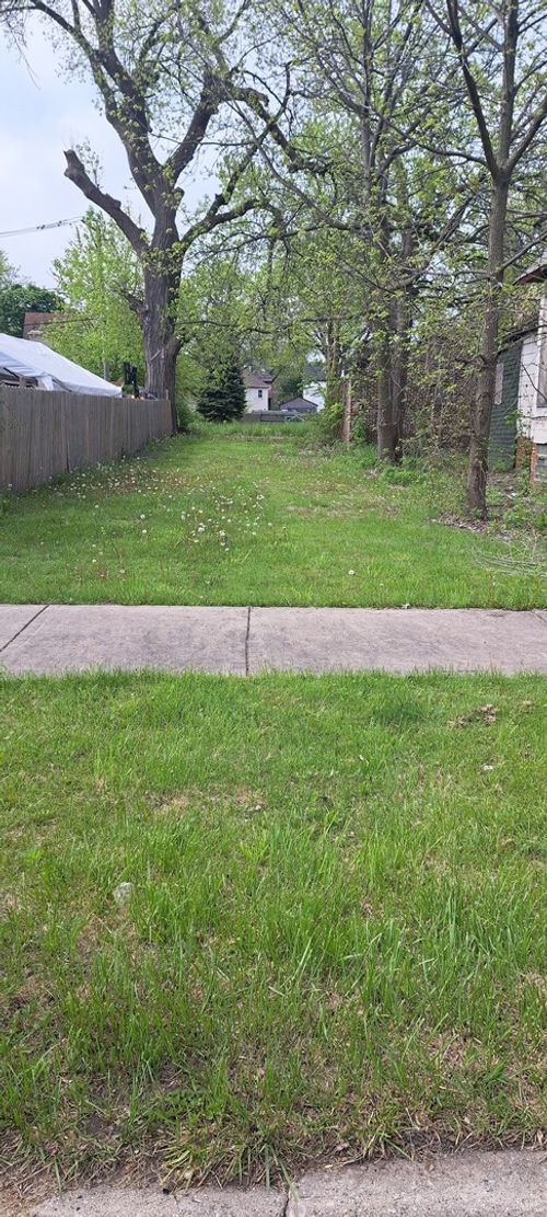 433 W 60th Pl, CHICAGO, IL, 60621-3342 | Card Image