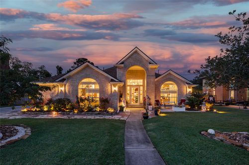 911 Lake Country Dr, Seabrook, TX, 77586-4507 | Card Image
