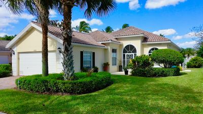 8165 Laborie Lane, House other with 3 bedrooms, 3 bathrooms and null parking in Wellington FL | Image 2