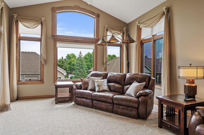 Neutral window treatments are all in place for an added bonus. | Image 15