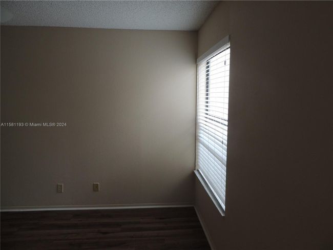 APT-4304 - 2846 S University Dr, Condo with 1 bedrooms, 1 bathrooms and null parking in Davie FL | Image 8