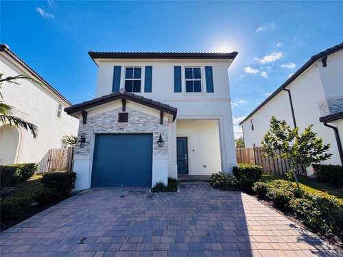 2437-2437 Nw 131st Cir, Miami, FL, 33167-1385 | Card Image