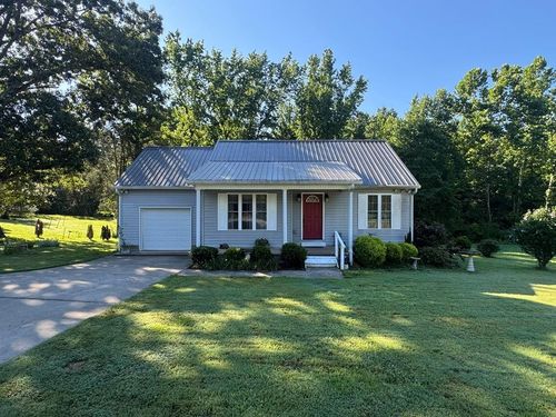381 Longview Dr, Camden, TN, 38320-6271 | Card Image