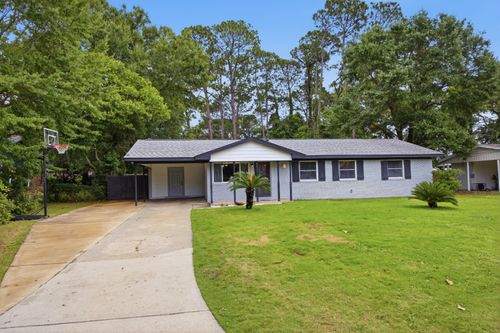 33 Temple Ave Sw, Fort Walton Beach, FL, 32548-6517 | Card Image