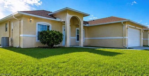 2902 Colin Ave S, Lehigh Acres, FL, 33976-3835 | Card Image
