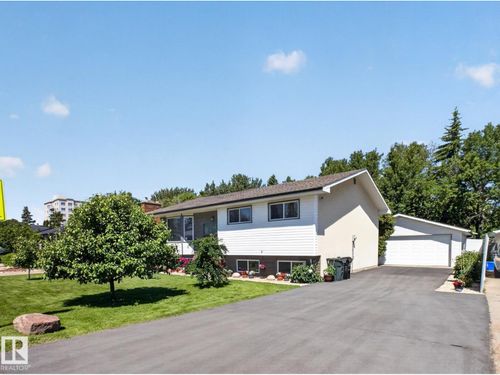 17 Fifth Ave, Spruce Grove, AB, T7X2C5 | Card Image
