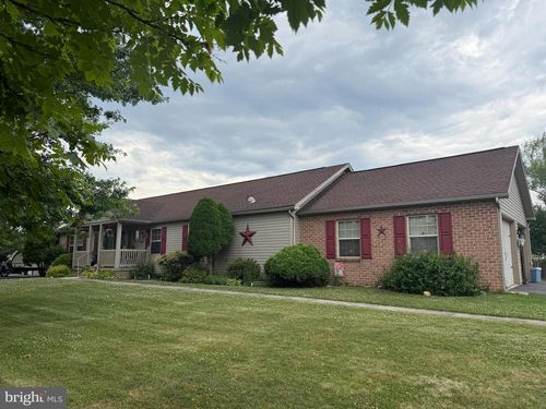 141 Hampton Dr, CHAMBERSBURG, PA, 17202-8578 | Card Image