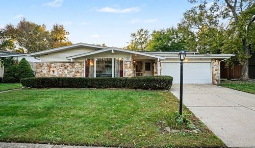 440 N Arizona Ave, Glenwood, IL, 60425-1004 | Card Image