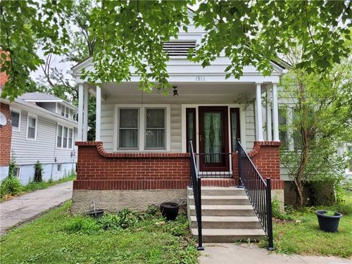 1911 S Ralston Ave, Independence, MO, 64052-2023 | Card Image