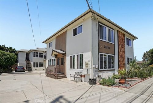 23209 Arlington Ave, Torrance, CA, 90501-5819 | Card Image