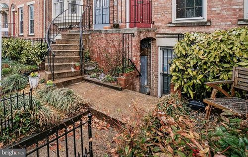 19535-1953 Calvert St Nw, WASHINGTON, DC, 20009-1564 | Card Image