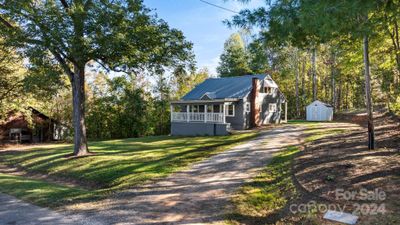 108 Powell Road, House other with 2 bedrooms, 1 bathrooms and null parking in Morganton NC | Image 3