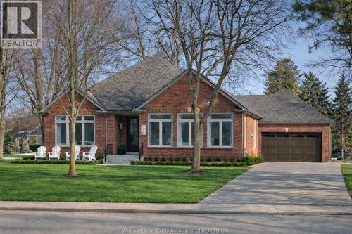 256 Pentilly Rd, Tecumseh, ON, N8N2K9 | Card Image