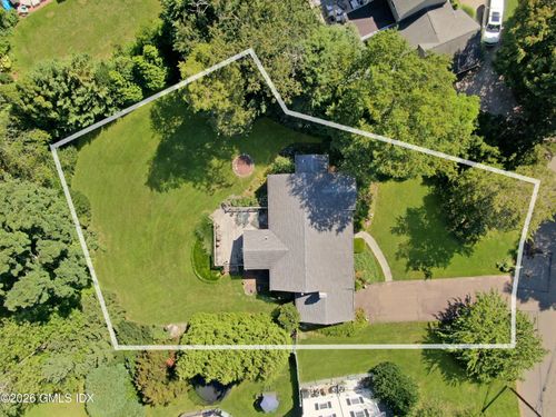 5 Old Wagon Rd, Old Greenwich, CT, 06870-1105 | Card Image
