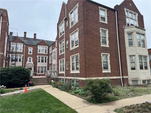 apt-5-15610 Van Aken Blvd, Shaker Heights, OH, 44120-5392 | Card Image