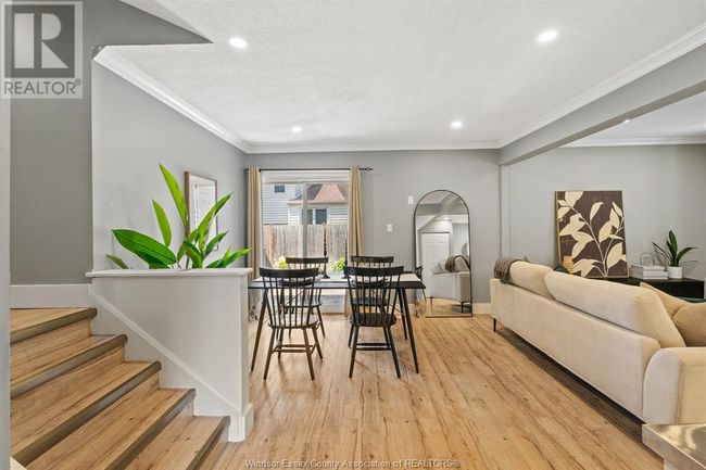 1361 Isabelle Pl, Home with 5 bedrooms, 2 bathrooms and null parking in Windsor ON | Image 21