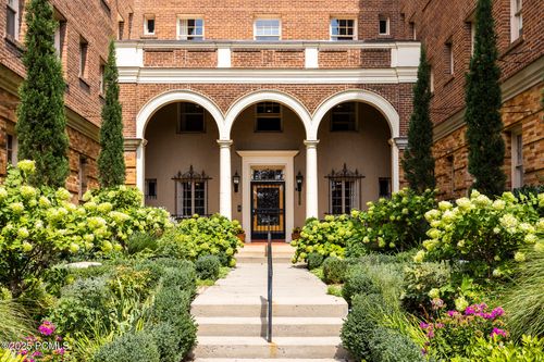 402-1283 E South Temple St, Salt Lake City, UT, 84111 | Card Image