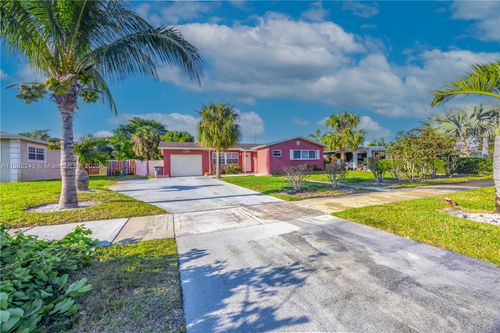 1106 7th St, Lake Park, FL, 33403-2511 | Card Image