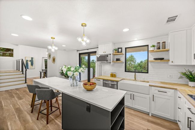 3704 Laurel Ledge Ln, House other with 5 bedrooms, 3 bathrooms and null parking in Austin TX | Image 5