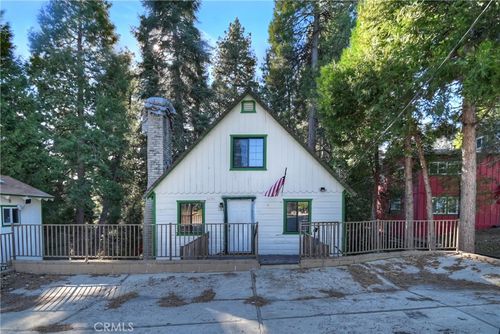 26331 Alpine Ln, Twin Peaks, CA, 92391-0689 | Card Image