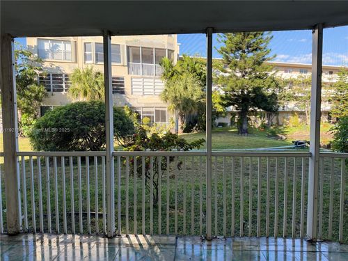 3-1670 Ne 191st St, Miami, FL, 33179-4101 | Card Image