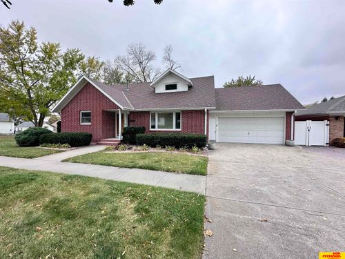 519 S Niphon St, West Point, NE, 68788-2337 | Card Image