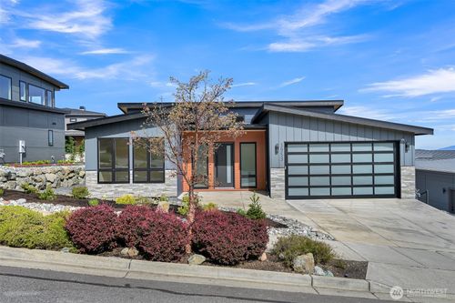 3953 Rock Ridge Pkwy, Anacortes, WA, 98221-4515 | Card Image